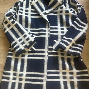 Plaid Women's Coat - Black and White